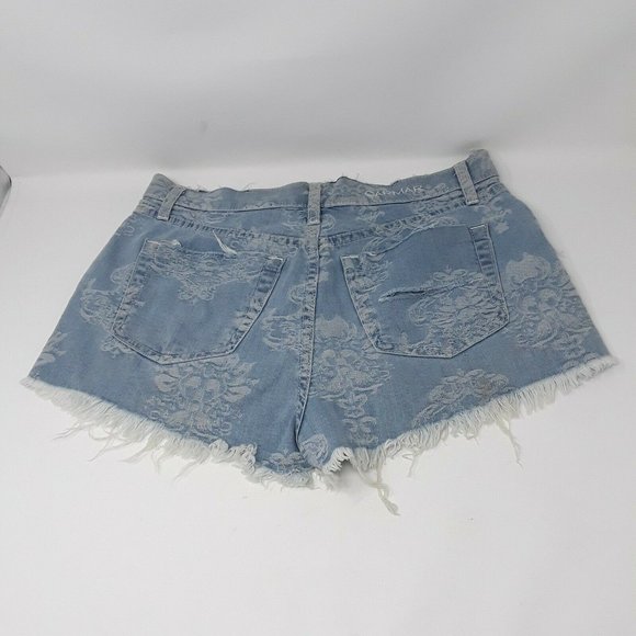 Carmar Womens Distressed Floral Button Fly Blue Jeans Shorts Frayed Size 28 - Picture 8 of 11
